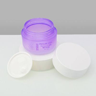 Tarro poner crema plástico libre de la muestra 50ml con la pantalla de seda de la tapa
