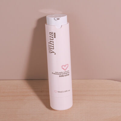 Botella de loción de plástico duradero con bomba sin aire y diseño personalizado, ideal para envases cosméticos y almacenamiento de productos líquidos