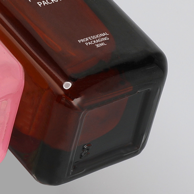 El vidrio de oro de la loción de la bomba embotella el verde rosado azul Amber Semi Color Transparent 30ml