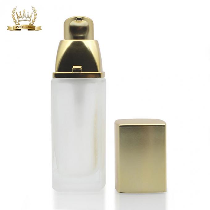 Botella líquida cosmética de cristal helada de la fundación de la botella 30ml de la fundación con la bomba del oro