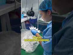 Proceso de embalaje e inspección de calidad de botellas cuentagotas cosméticas | Vídeo de producción en fábrica